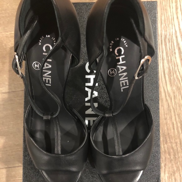 NWT in Box - CHANEL Peep Toe T-Strap Heels - Picture 6 of 9